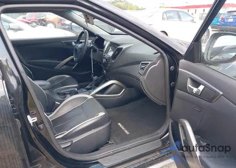 2013 Hyundai Veloster Turbo W/Black z USA, uszkodzony, nr VIN KMHTC6AE2DU111256